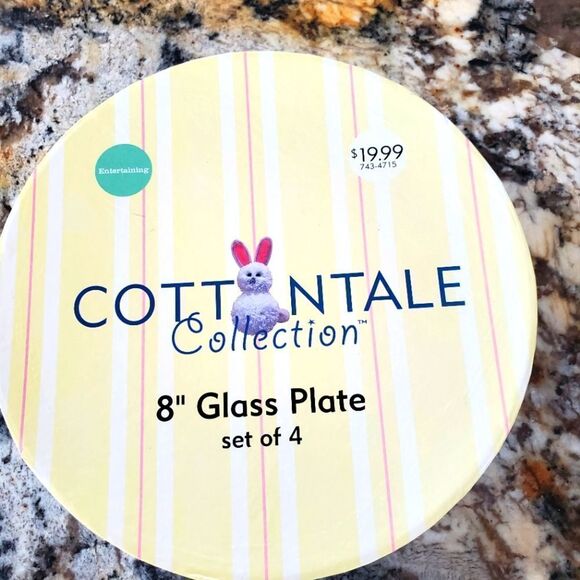 Set of four glass plates - Picture 1 of 4